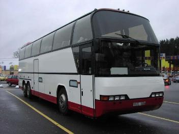 Pasa�ieru p�rvad�jumi autobuss Neoplan