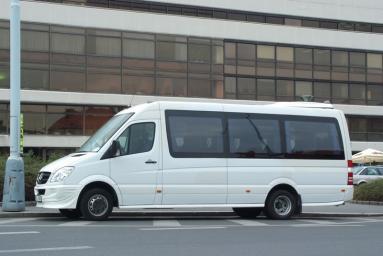 Pasa�ieru p�rvad�jumi ar mikroautobusiem Mercedes Benz Sprinter LUX klase