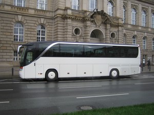 Pasa�ieru p�rvad�jumi autobuss Setra